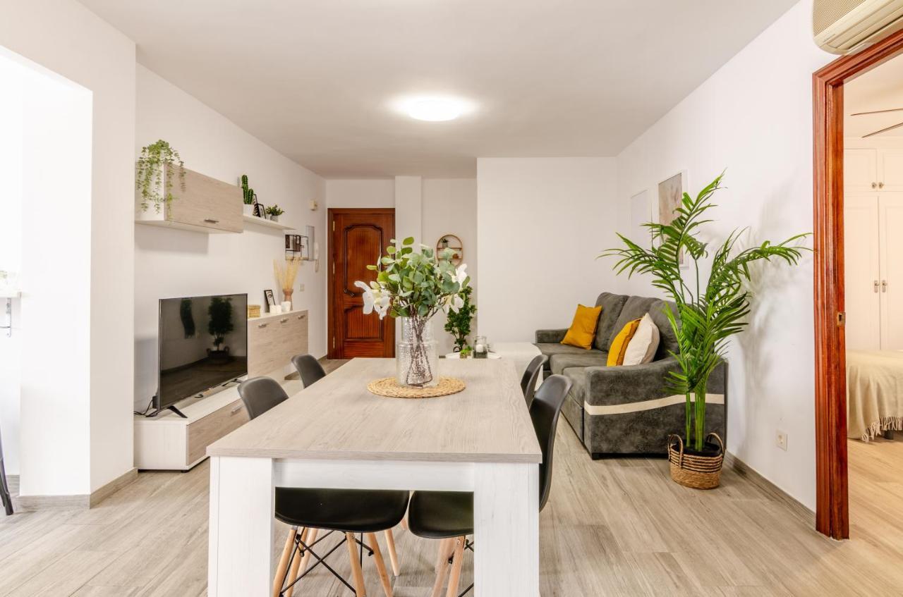 Wintowinrentals Your Home Steps From The Center Малага Екстер'єр фото